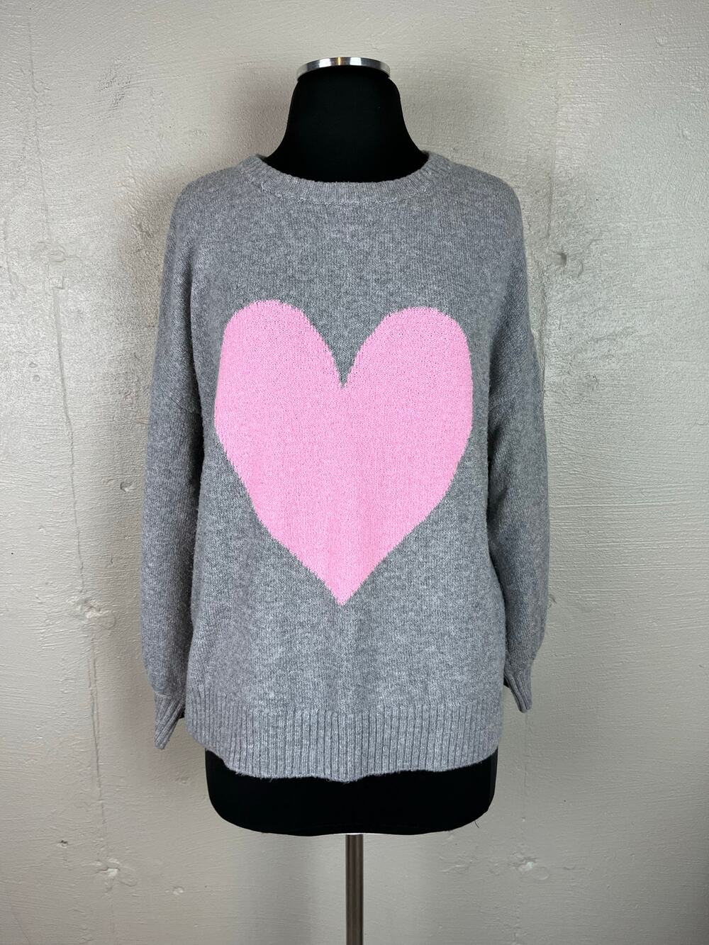 POPSUGAR Women’s SWEATER Crewneck GRAY Pink Heart Motif Long Sleeve Size Medium